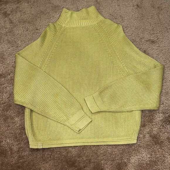 NWOT Lululemon Ribbed Turtleneck Sweater Dew Green Size M/L Cashmere/Cashlu - Picture 2 of 10